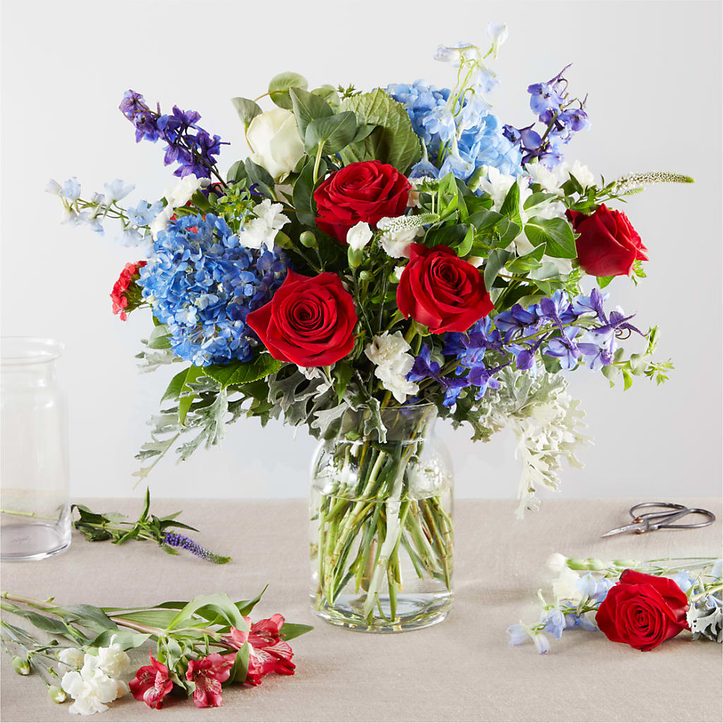 Star Spangled - A Florist Original – BUDS CUT FLOWERS & MORE, Taos NM