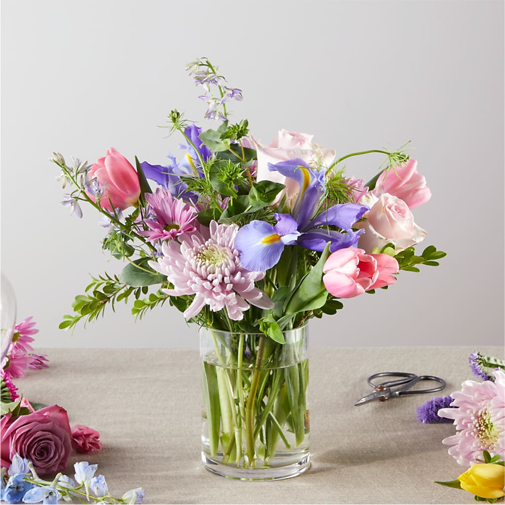 Pastel Tradition - A Florist Original – BUDS CUT FLOWERS & MORE, Taos NM