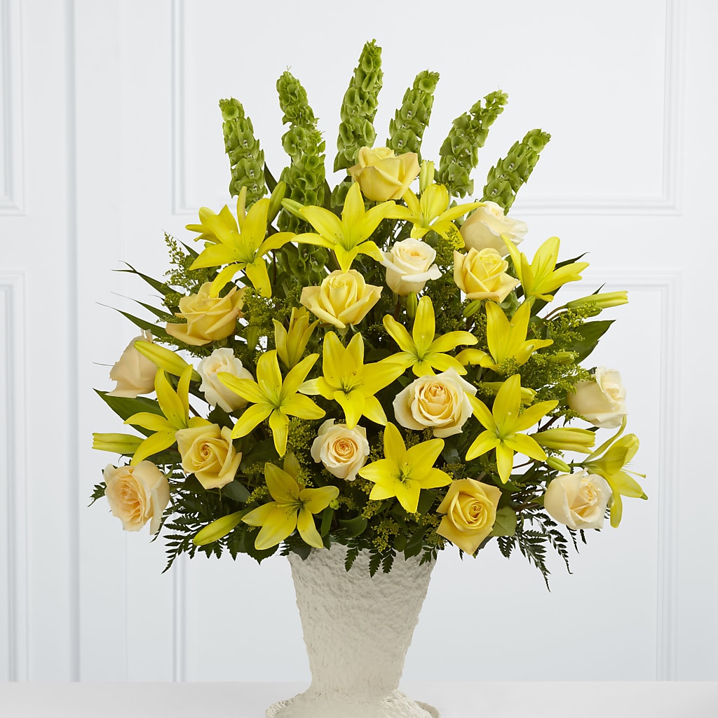 Golden Memories Arrangement – BUDS CUT FLOWERS & MORE, Taos NM