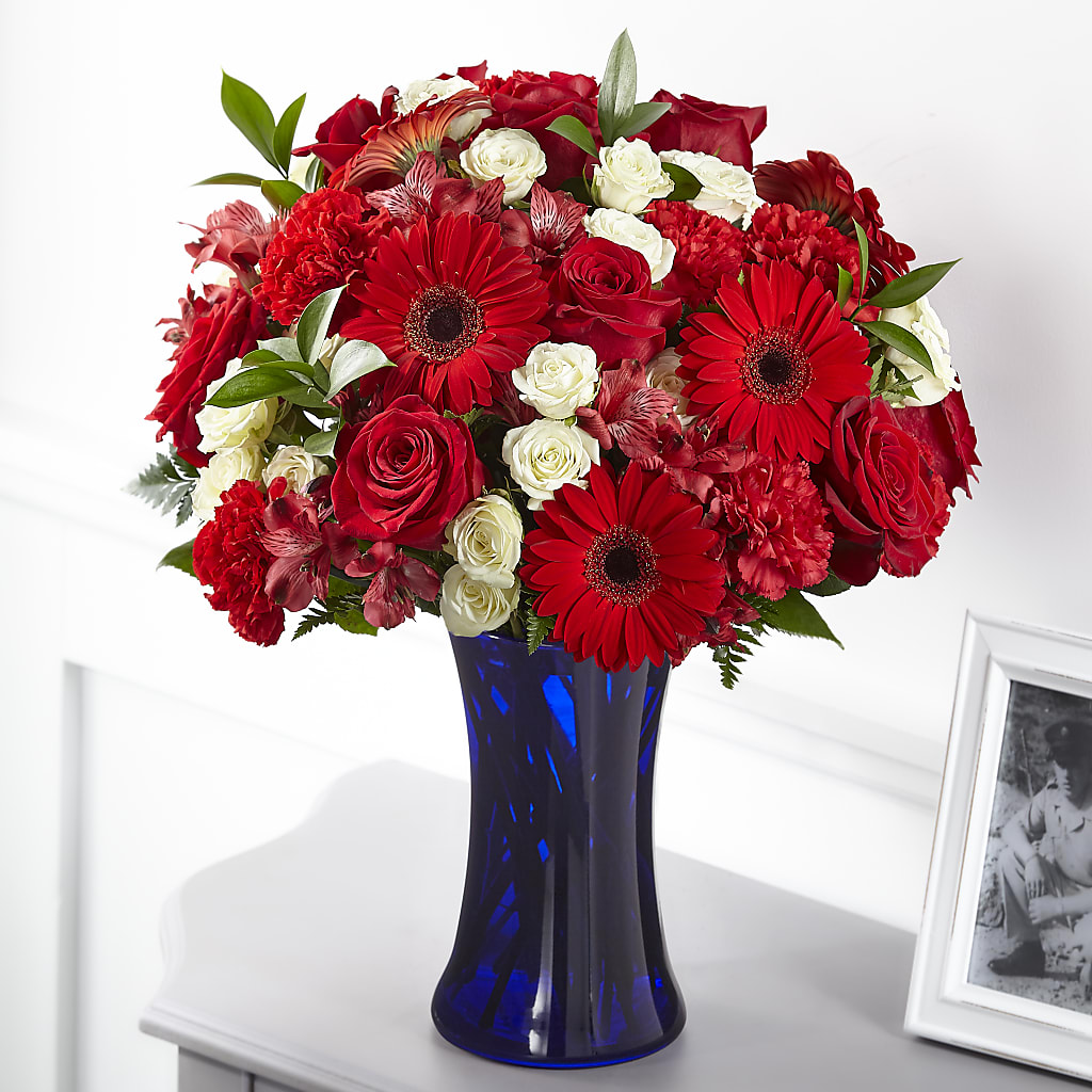 Hearts Embrace Bouquet – BUDS CUT FLOWERS & MORE, Taos NM