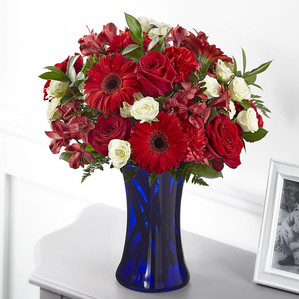 Hearts Embrace Bouquet – BUDS CUT FLOWERS & MORE, Taos NM