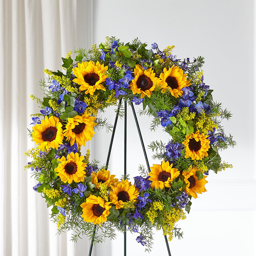 Bright Rays Wreath – BUDS CUT FLOWERS & MORE, Taos NM
