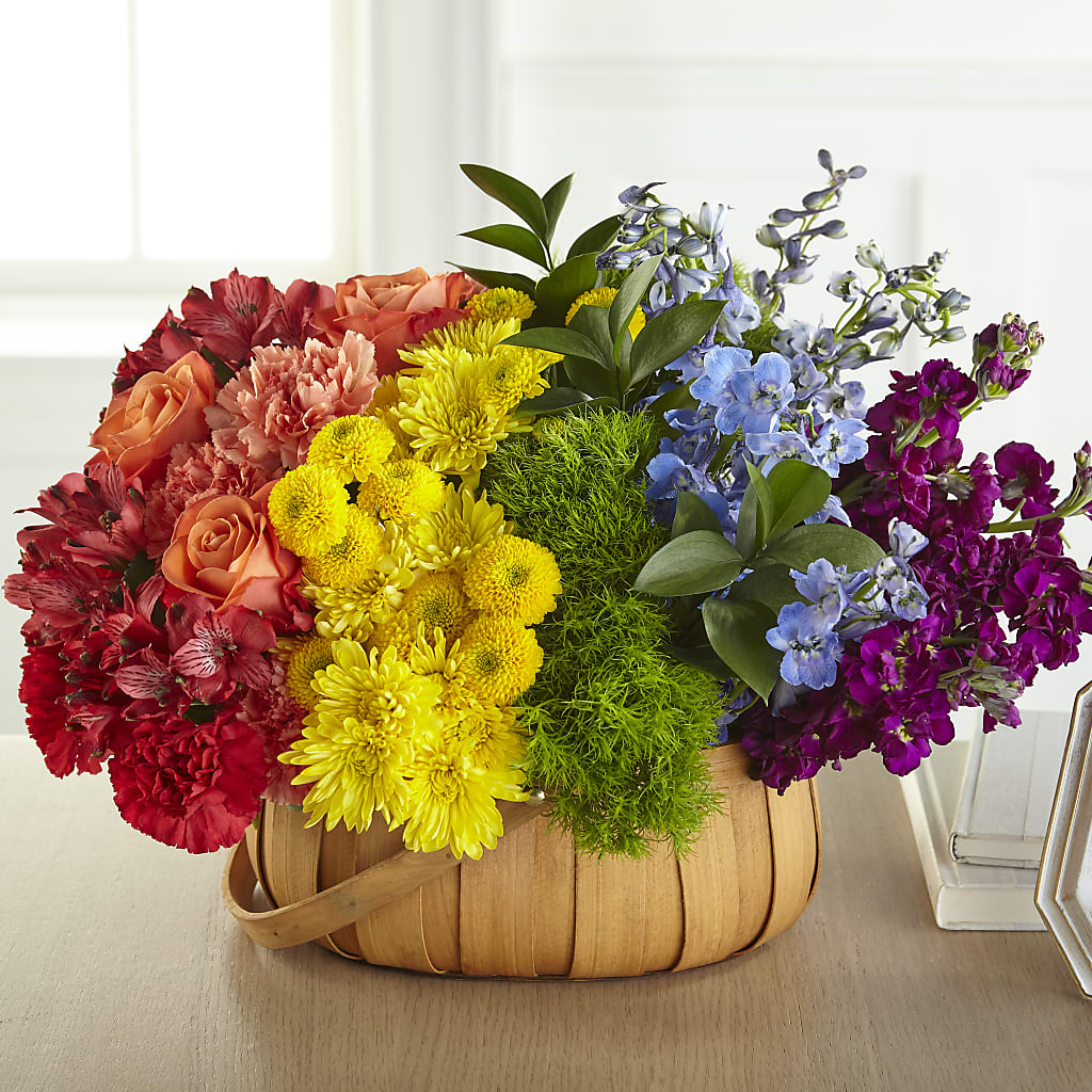 Prideful Basket – BUDS CUT FLOWERS & MORE, Taos NM