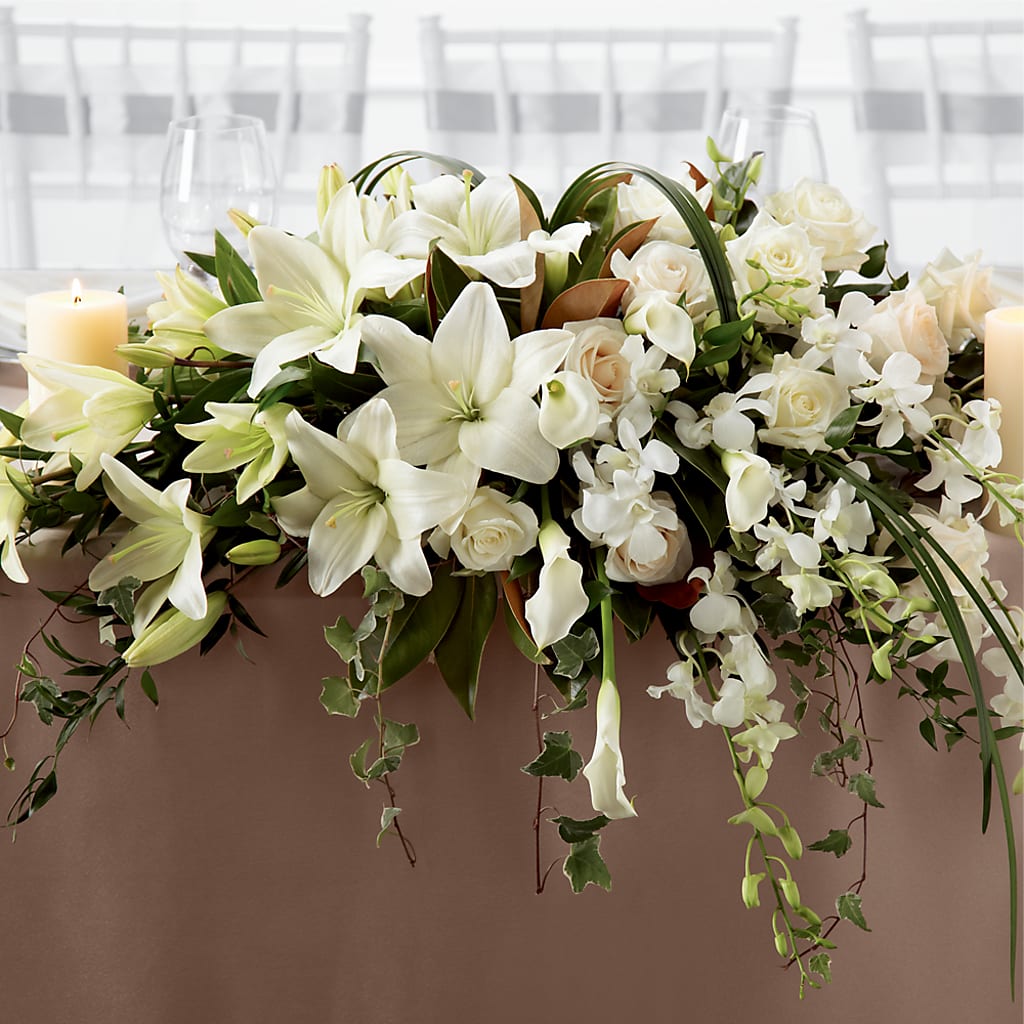 White Linen Arrangement – BUDS CUT FLOWERS & MORE, Taos NM
