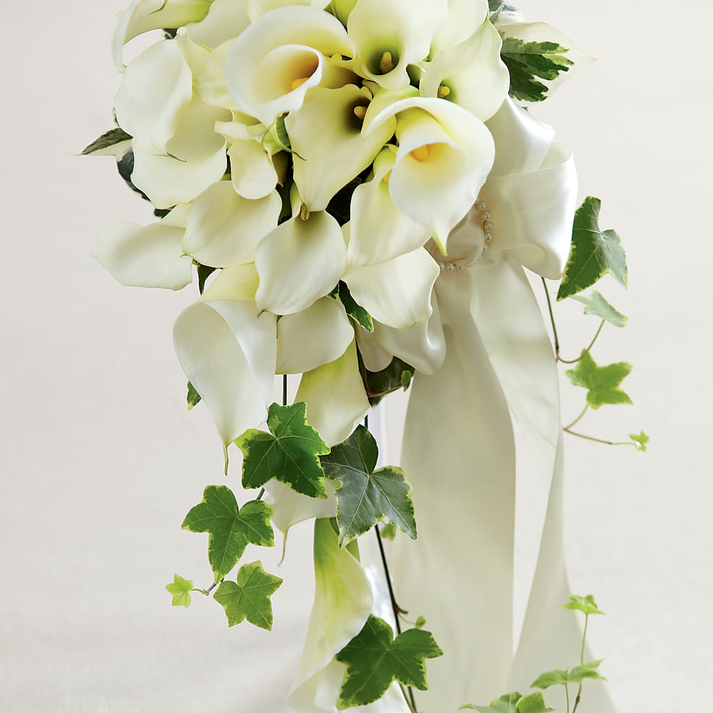 White Chapel Bouquet – BUDS CUT FLOWERS & MORE, Taos NM