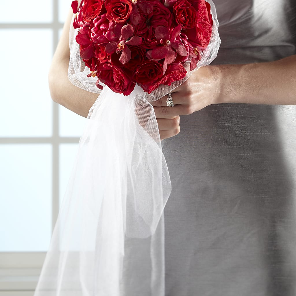 Desire Bouquet – BUDS CUT FLOWERS & MORE, Taos NM