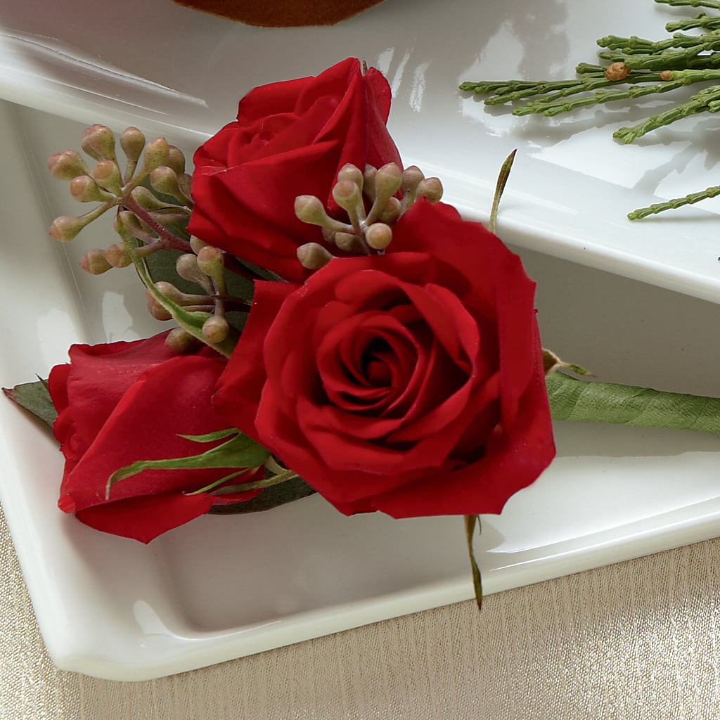 Red Spray Rose Boutonniere – BUDS CUT FLOWERS & MORE, Taos NM