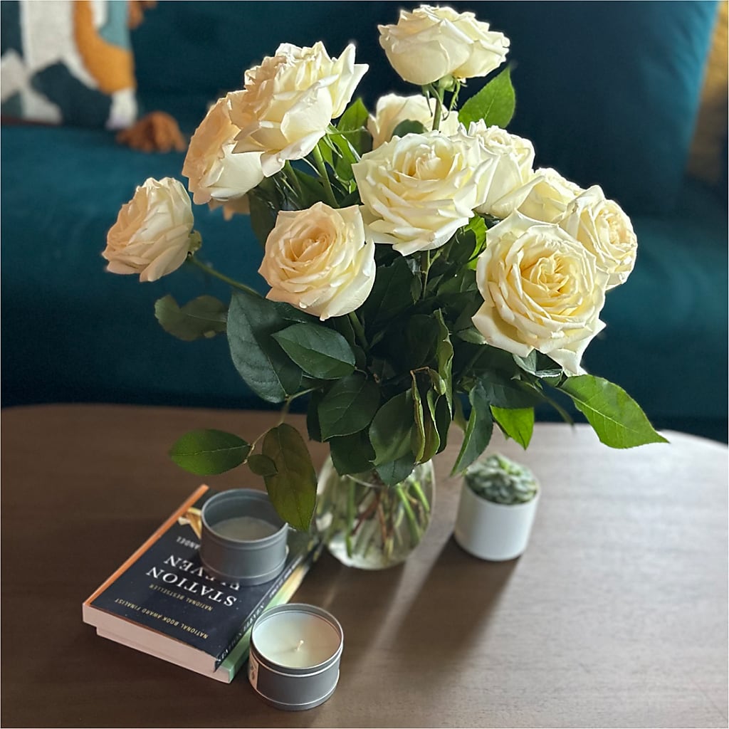 Long Stem Yellow Rose Bouquet – BUDS CUT FLOWERS & MORE, Taos NM