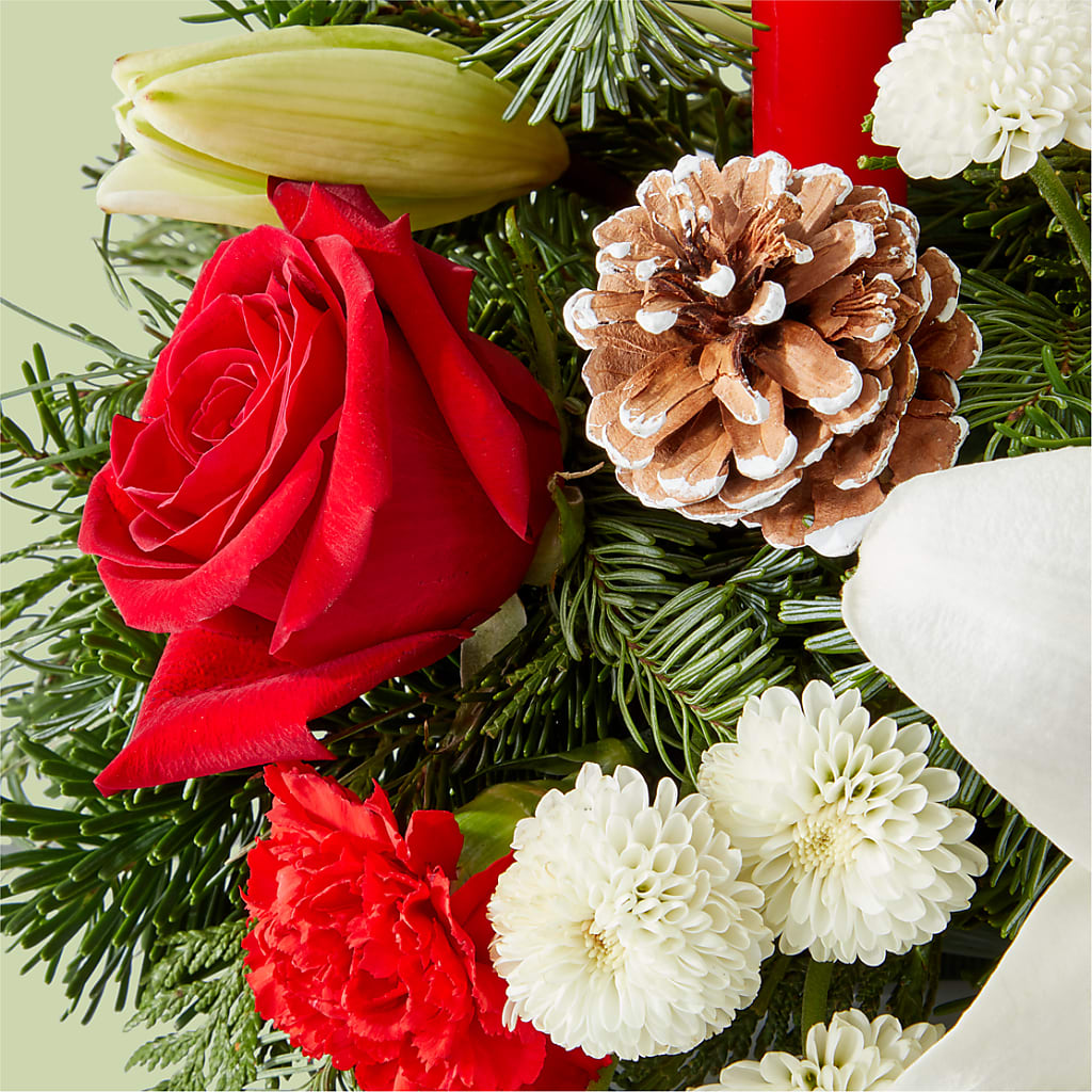 Seasonal Festivities Centerpiece – BUDS CUT FLOWERS & MORE, Taos NM