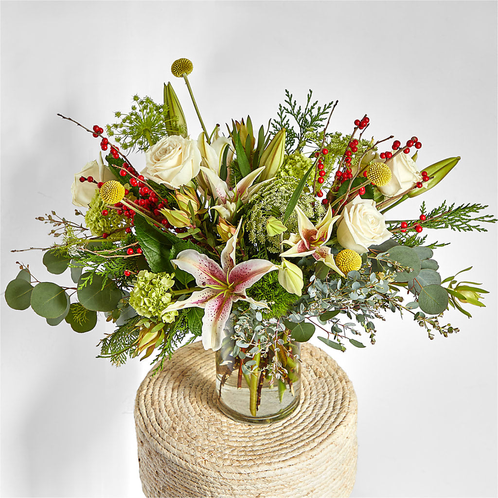 Berry & Bright Bouquet – BUDS CUT FLOWERS & MORE, Taos NM