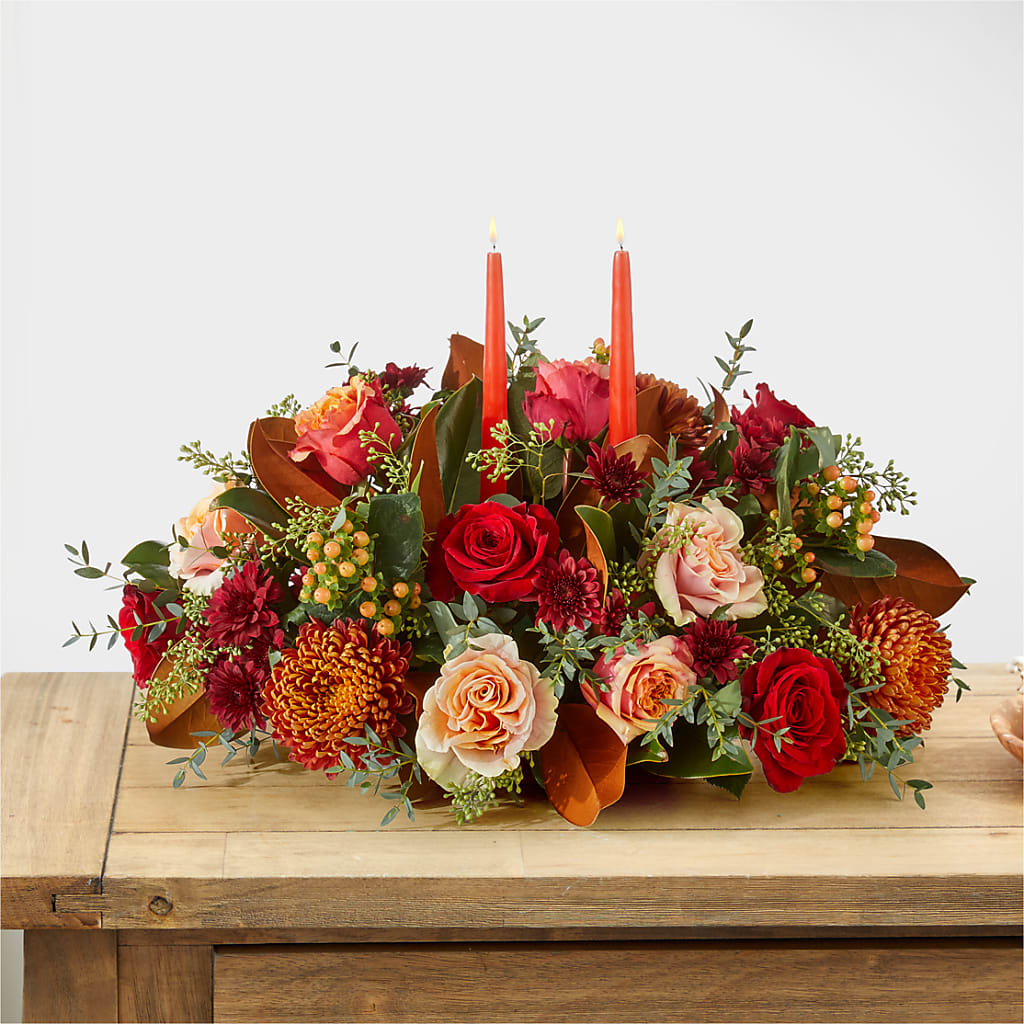 Gather Near Centerpiece – BUDS CUT FLOWERS & MORE, Taos NM